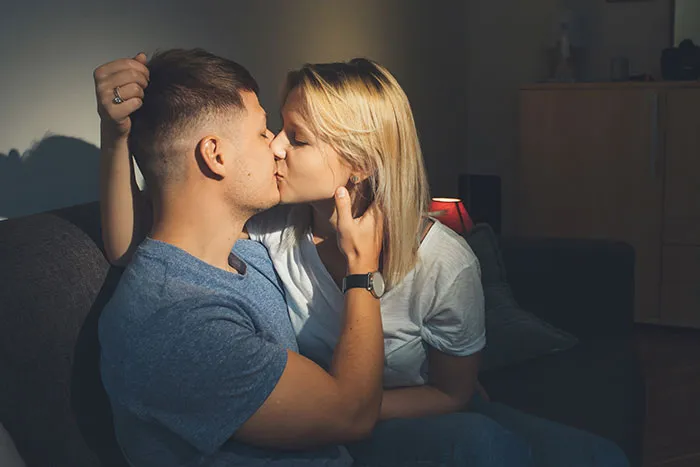 “Just Had Their Baby Shower”: 35 Times “Just A Friend” Was Actually A Lot More Than That