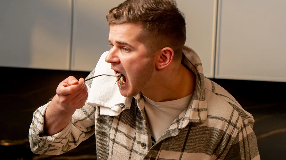 “Cue My Rage”: Man Steals Wife’s Frozen Meal, Tosses It, And Still Thinks He’s The Victim