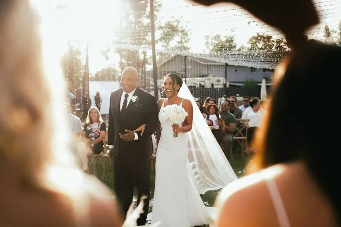 30 Wedding Guests Who Couldn’t Hold Their Peace, So They Objected