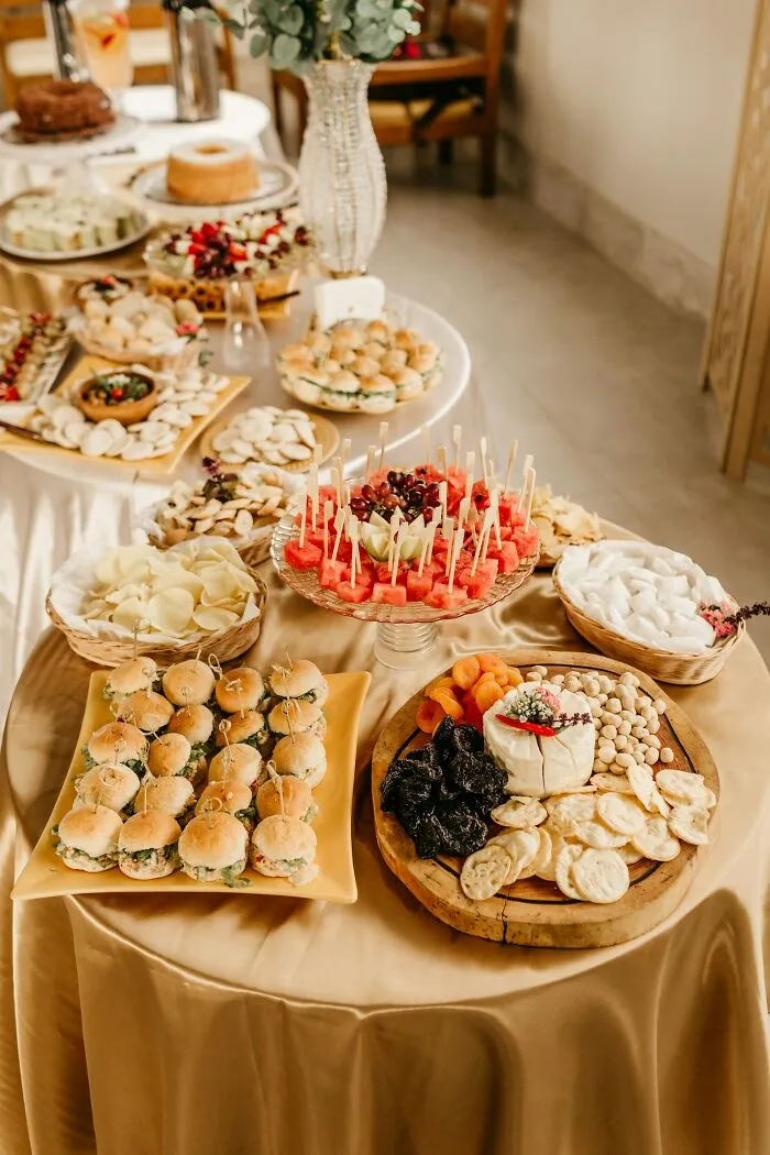 “Like A Loyal Dog”: 50 People Reveal Wedding Red Flags That Spell Disaster