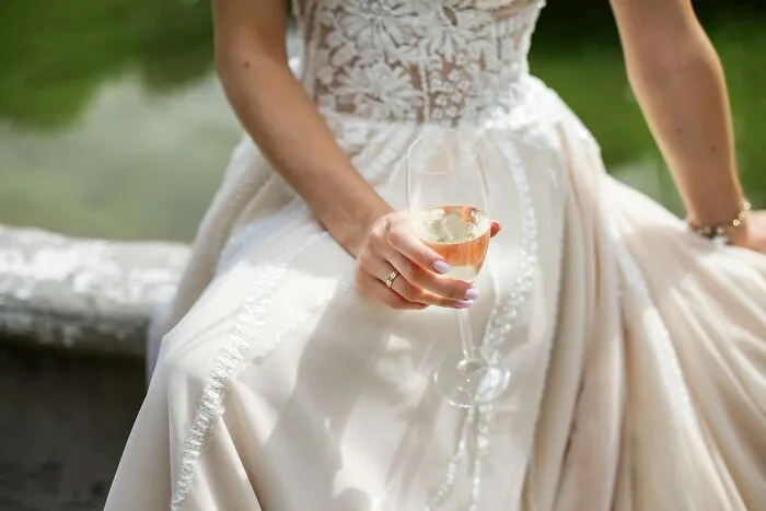 “Like A Loyal Dog”: 50 People Reveal Wedding Red Flags That Spell Disaster