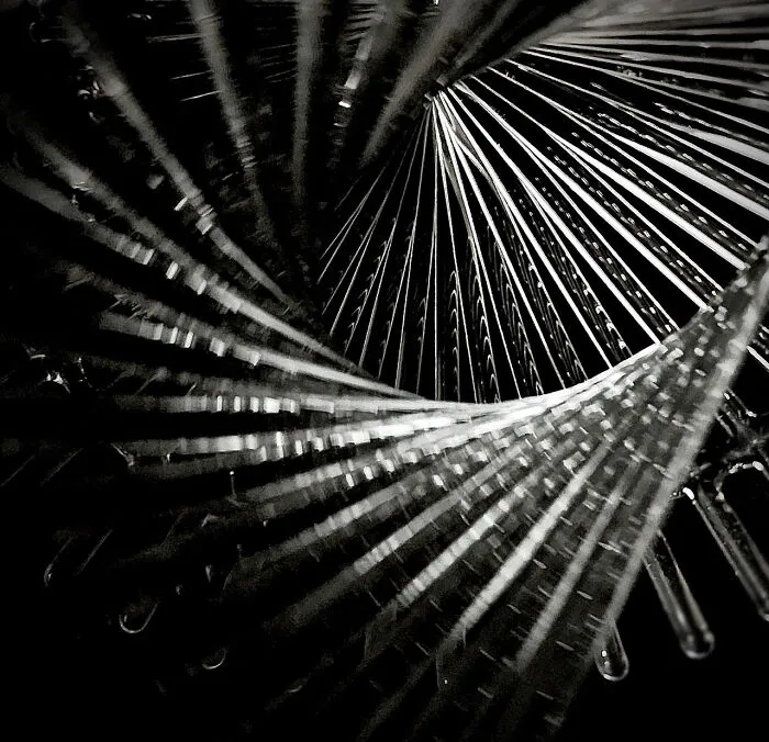 Anduriel Widmark’s World Of Glass: Geometry, And The Magic In Between (10 Pics)