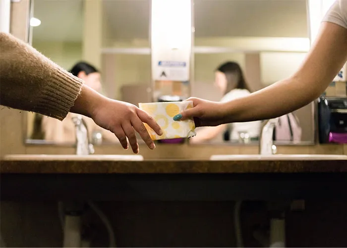20 Hombres preguntando a mujeres aquello que siempre quisieron saber