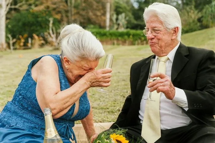 30 Wedding Guests Who Couldn’t Hold Their Peace, So They Objected