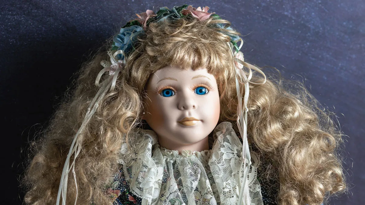 Lady Asks Net, “Am I The [Jerk] For Not Giving My Niece The Porcelain Doll My Mother Left For Her?”