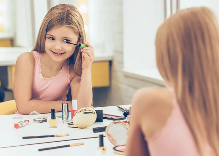 30 Groups And Organizations That Walk Like A Cult, Talk Like A Cult, But Aren't Considered One