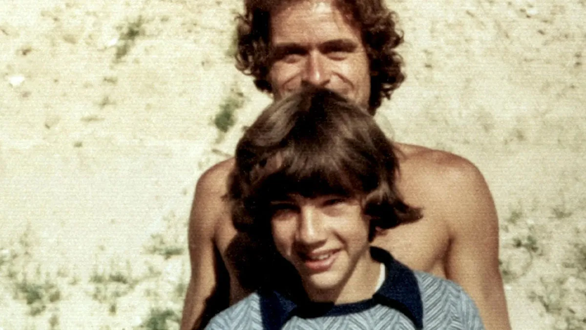 30 Photos From The Past That Are Incredibly Unsettling (New Pics)