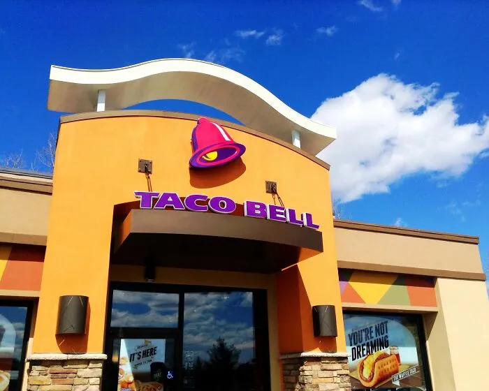 People Share 21 Of The Most Hyped Fast Foods That Actually Left Them Disappointed