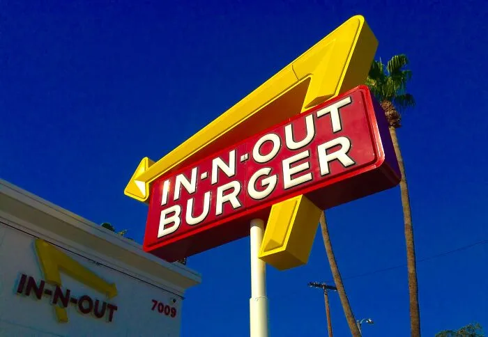 People Share 21 Of The Most Hyped Fast Foods That Actually Left Them Disappointed