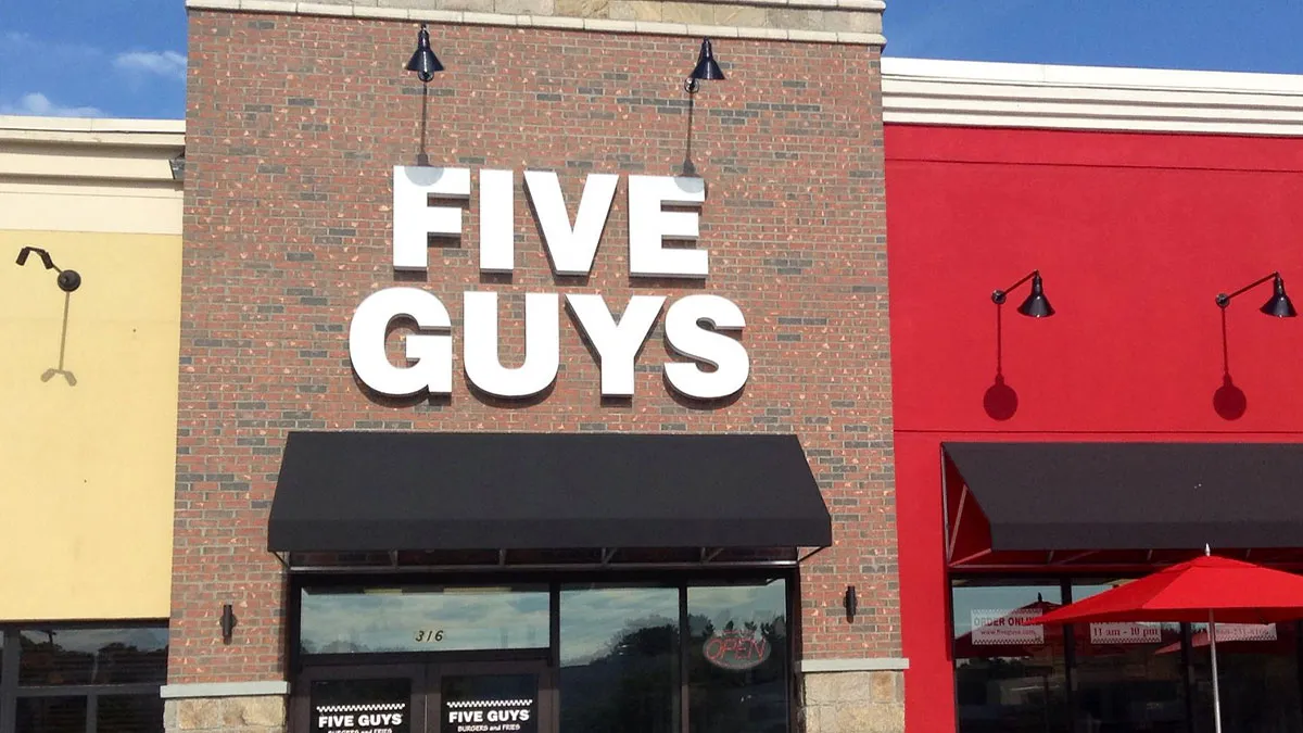 People Share 21 Of The Most Hyped Fast Foods That Actually Left Them Disappointed