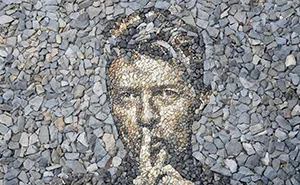 British Artist Justin Bateman Creates Intricate Art Using Pebbles (40 New Pics)