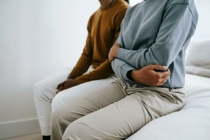 “Bisexuals Who Have Dated Both Genders – What Little Differences Surprised You?” (25 Answers)