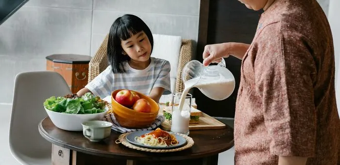 32 Things Middle-Class People Do At Home That They Don't Realize Mark Them As Middle Class