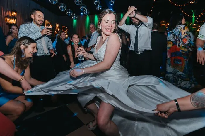 30 Trashy, Tacky, And Distasteful Wedding Stories Shared By The Internet