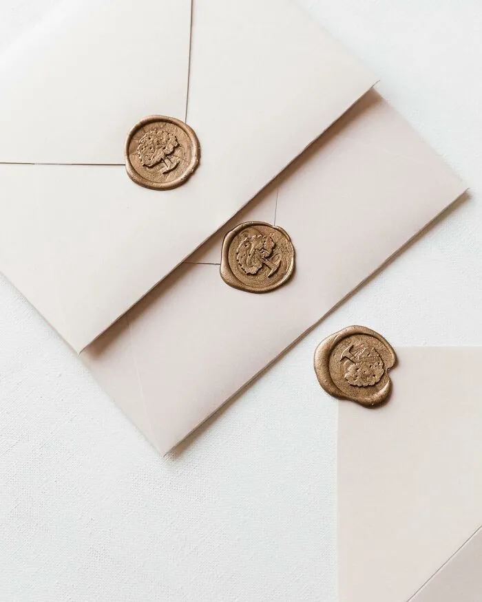 40 Wedding Guests Call Out Things That Couples Do That Are Inconsiderate To Them