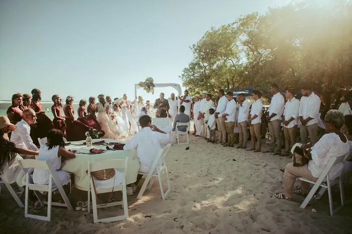 40 Wedding Guests Call Out Things That Couples Do That Are Inconsiderate To Them