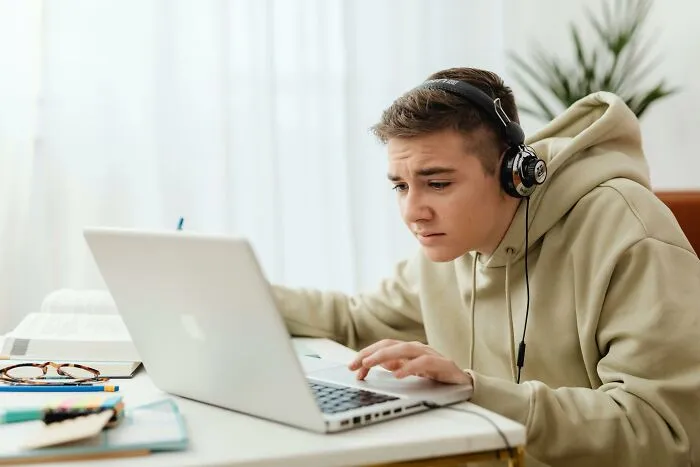 The Most Productive Thing Your Workplace Could Do Is Ban These 30 Annoying Expressions
