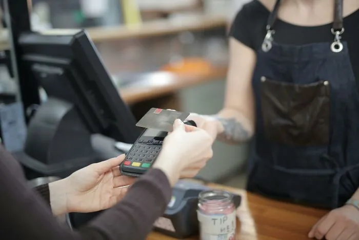 Netizens Are Sharing Scams Most Folks Fall For Without Realizing It, Here Are 32 Of The Worst