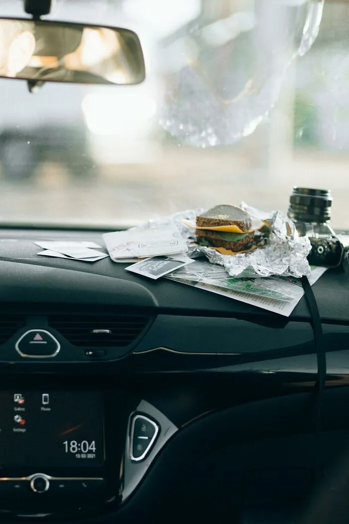 30 Reasons Why Some Women Are Rejected By Men, According To The Guys Themselves