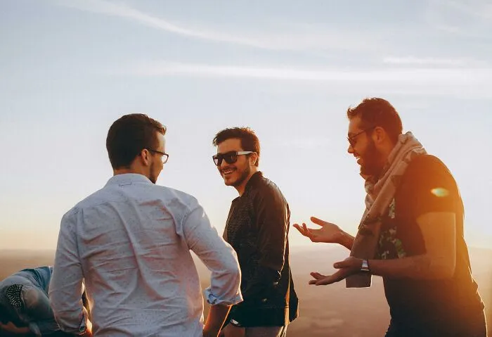25 “Pretty Privilege” Experiences By Men That Prove How It Affects Them Just Like Women