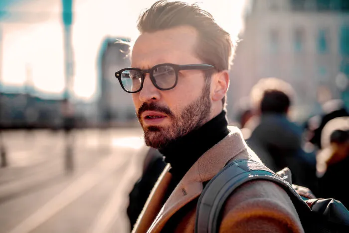 25 “Pretty Privilege” Experiences By Men That Prove How It Affects Them Just Like Women