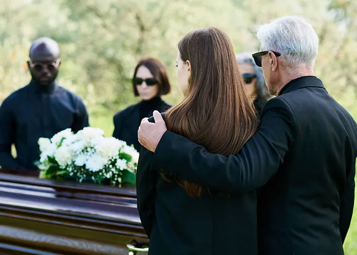 20 Personas que descubrieron que sus "amigos" les odiaban