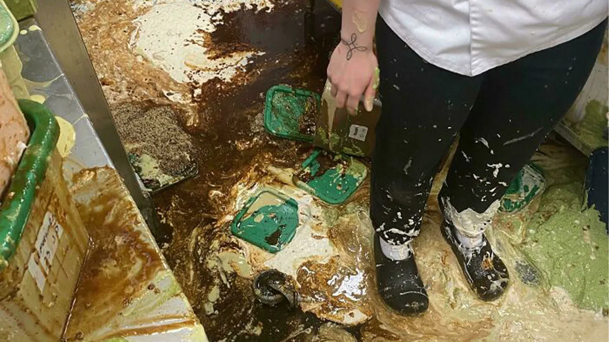 50 Hilariously Frustrating Situations That Are A Norm In The Food Service Industry (New Pics)