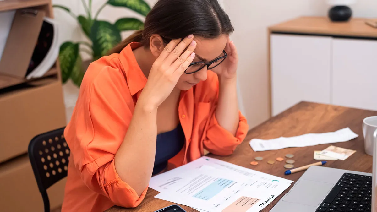 Rich Man Tries Teaching Broke GF How To Budget, Ends Up Learning A Harsh Lesson Himself