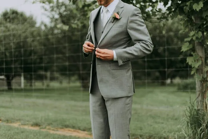 30 Wedding Guests Who Couldn’t Hold Their Peace, So They Objected