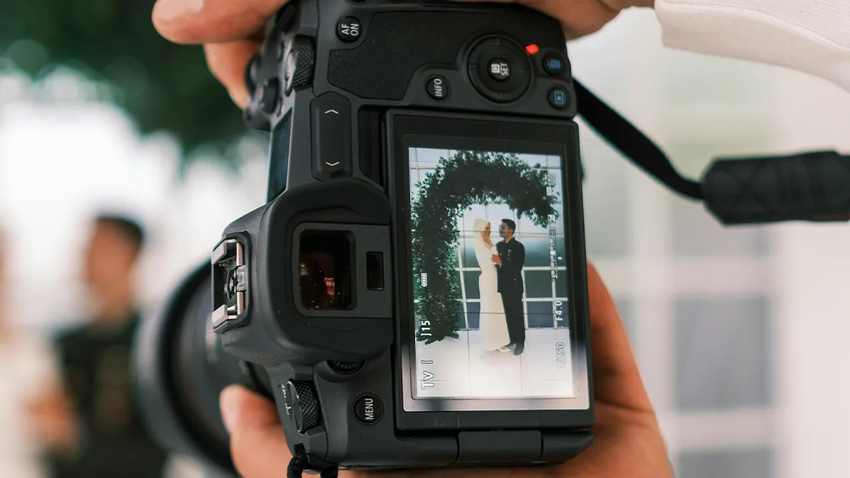 Couple Traps Guests In A Four-Day Disaster Wedding, Then Surprises Them With The Bill