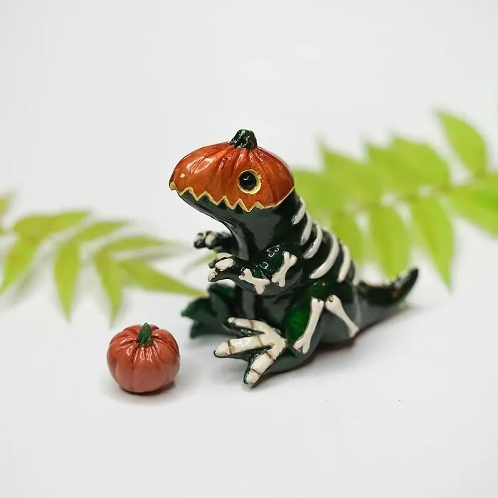 Artist Creates Adorable Animal Figurines, Here Are 48 Of Her Best Ones
