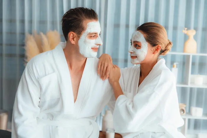 Men Open Up About 34 Things No One Told Them About Women Until They Started Dating One