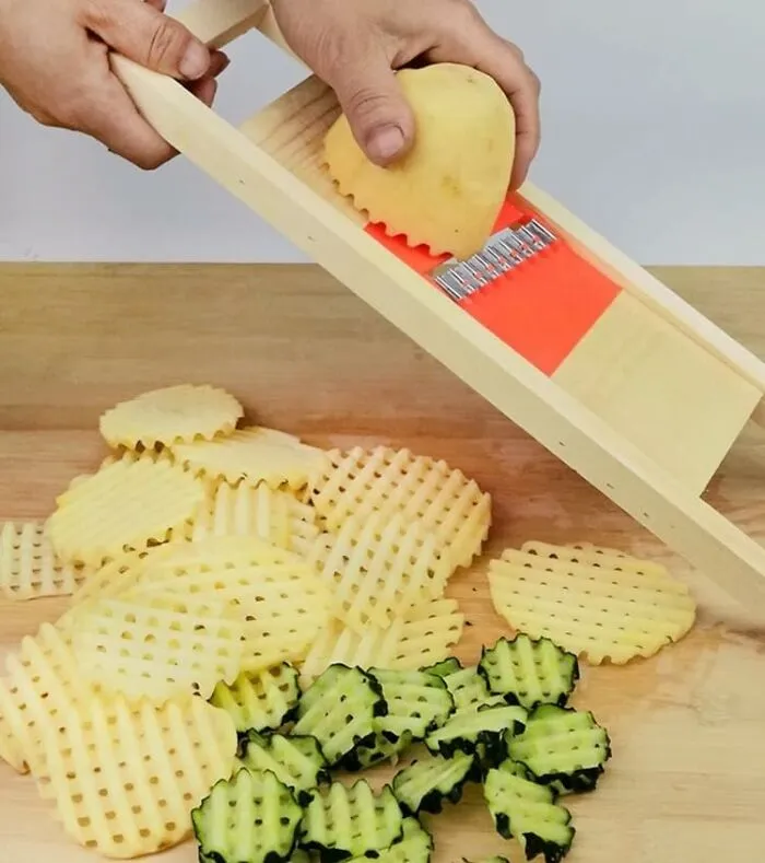 <a Style="Display:inline;" Href="Https://Www.amazon.com/Stainless-Potato-Perfectly-Vegetables-Tools/Dp/B0dpwvwtbc?_encoding=utf8&dib=eyj2ijoimsj9.uffqxq7buvqot9iyfrtfhtdi9urw23dzonjxnrpqmgt7mv4fep0kykje0ghujddmbcti7yk3mntq7gsoripucgiumkcxt-Mqqhhq_jzaujwovdepsb-Bpnb_tkfe8cvakfvdqx7crhiqjpqp5rmp-Fxyedvrxaiec9no2re50tn9sy2ayfeaawfugjqi9uo-Wbj3e0w-9w7cwjnvfj65nq.1u-Yykojiqpamqsgloz7-7ql1ctkra6uy-Qrhikevpc&dib_tag=se&keywords=kitchen&qid=1745481844&s=bazaar&sr=1-50&xpid=uqnt--Np2gv97&psc=1&linkcode=ll1&tag=bpcherry-20&linkid=3be7fb5f2fa9ecb15cfcf22919f35bb5&language=en_us&ref_=as_li_ss_tl" Target="_blank"><span Style="Font: Inherit; Color: #d74b1f;"> Wavy Potato Cutter</Span> Turn Your Spuds Into Fries That Are Almost Too Fancy To Eat! (Almost.)
