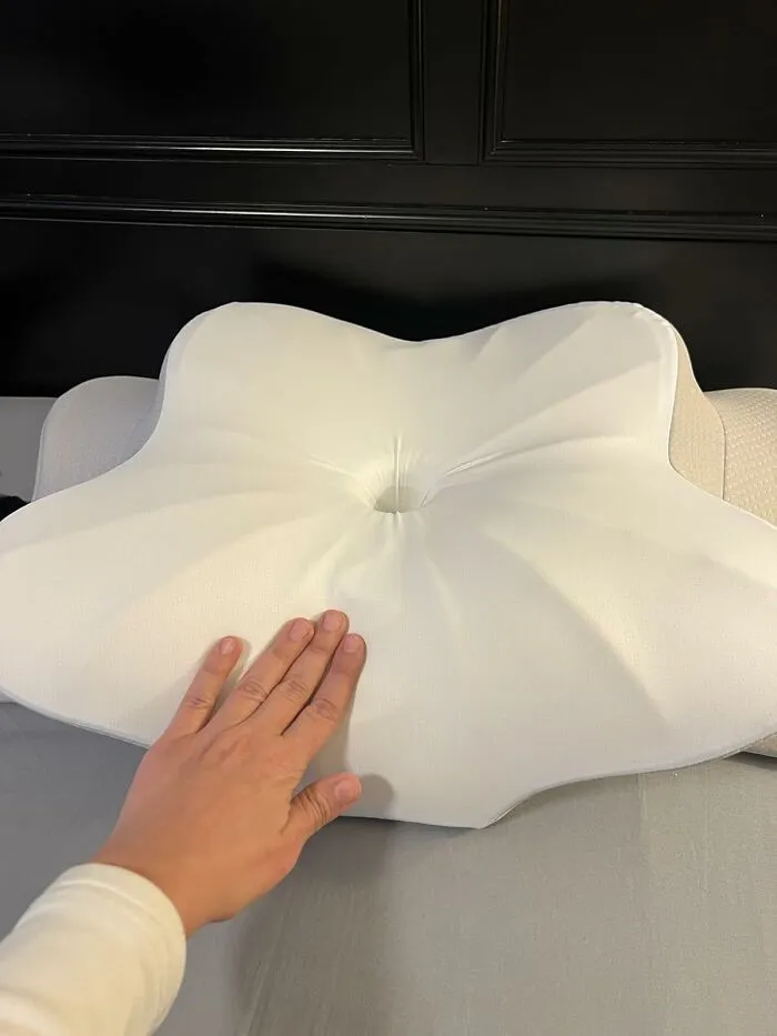 Adulting Is Hard, But Sleeping On A Cloud Is Easy, Which Is Why The <a Style="Display:inline;" Href="Https://Www.amazon.com/Donama-Cervical-Shoulder-Ergonomic-Pillowcase-Standard/Dp/B0cwl2266b?ie=utf8&th=1&linkcode=ll1&tag=bpwoodpecker-20&linkid=289e2e84c360ff34f46fd6d0357ec567&language=en_us&ref_=as_li_ss_tl" Target="_blank"><span Style="Font: Inherit; Color: #d74b1f;"> Memory Foam Pillow For Neck Pain </Span>  Is Cradling Its Way To The Top Of Amazon's Bestseller List (Because, Let's Be Real, We All Need A Little Extra Support)