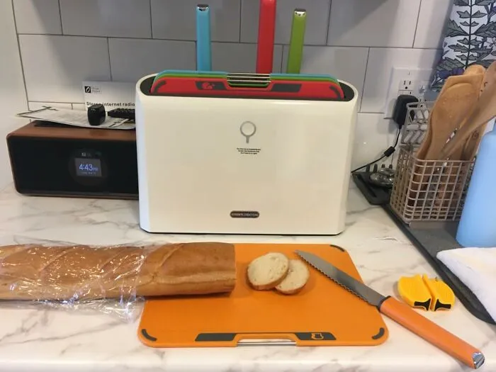 Slice, Dice, And Serve Up Style With The <a Style="Display:inline;" Href="Https://Www.amazon.com/Smart-Cutting-Board-Knife-Set/Dp/B0bzd7bddl?ie=utf8&th=1&linkcode=ll1&tag=bpgorilla-20&linkid=7d4af0f4835328a731986f874d1cdde8&language=en_us&ref_=as_li_ss_tl" Target="_blank"><span Style="Font: Inherit; Color: #d74b1f;"> Smart Cutting Board And Knife Set</Span>, A Color-Coordinated And Cleverly Designed Duo That Makes Prep Work A Breeze, With A Self-Cleaning Surface That Keeps Messes At Bay And Leaves Your Kitchen Looking Sharp