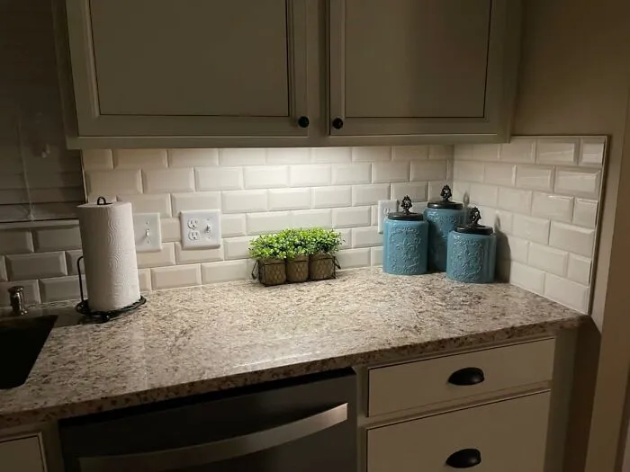 Stop Fumbling For Light Switches Like A Confused Moth And Let Affordable <a Style="Display:inline;" Href="Https://Www.amazon.com/Ezvalo-Operated-Wireless-Rechargeable-Lighting/Dp/B08v1ffcfx?ie=utf8&th=1&linkcode=ll1&tag=bpbat-20&linkid=e06a0cb243b753999a080b1db7eaaf25&language=en_us&ref_=as_li_ss_tl" Target="_blank"><span Style="Font: Inherit; Color: #d74b1f;"> Motion Sensor Under Cabinet Lighting </Span> Illuminate Your Path Automatically