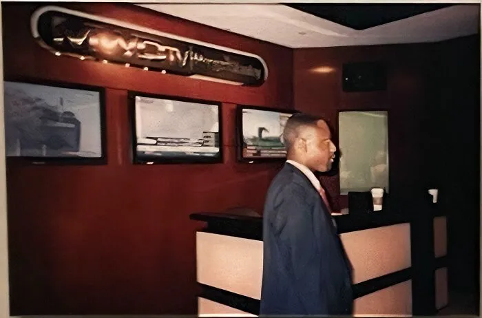 News Of 9/11 Being Shown In The Sky Lobby Of The South Tower