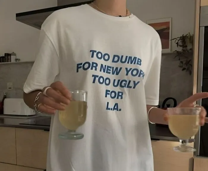 30 Camisetas tan divertidas como ridículas que quizá no habría que ponerse en público