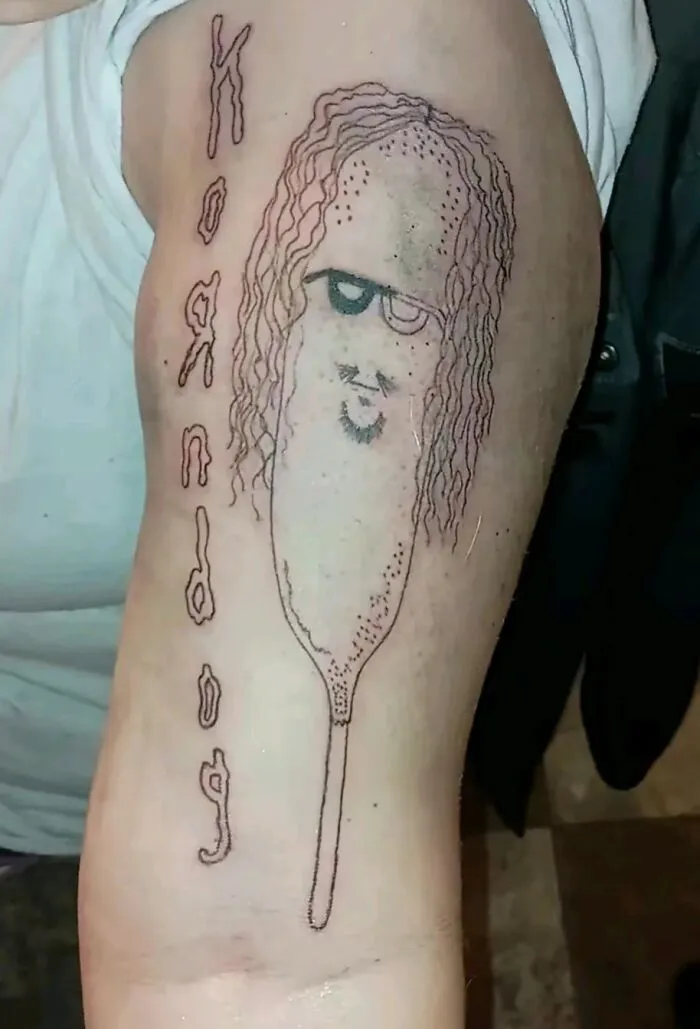 25 Personas que no se dan cuenta de lo horribles que son sus tatuajes (nuevas imágenes)