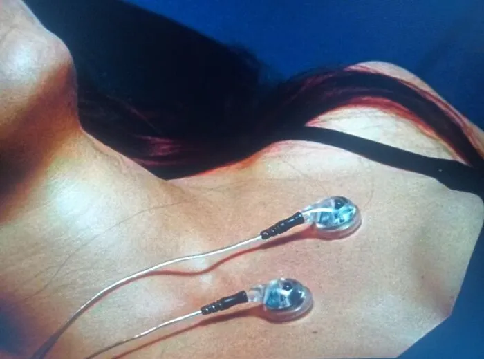 Sony Earbuds As Medical Equipment In X-Men Last Stand On Jean Grey/Phoenix