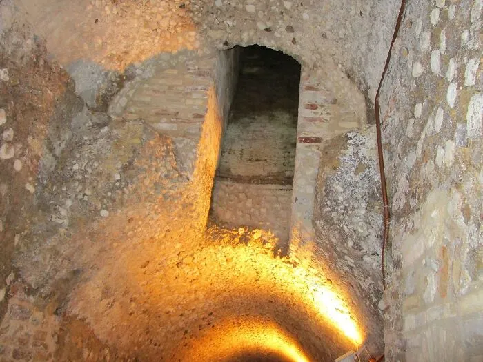 “They Thought Soap Was Gross”: 30 Lesser Known Facts About The Roman Empire