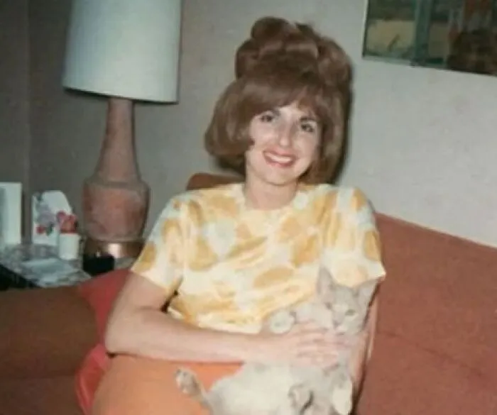 44 Outrageous Vintage Hairstyles That Required Serious Commitment
