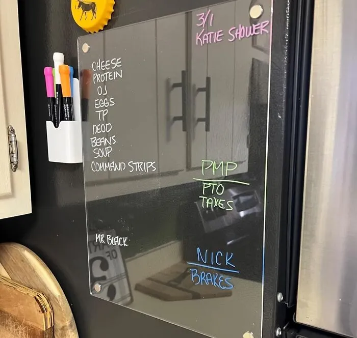 Because Forgetting Things Is *so* Last Week, Plan With The <a Style="Display:inline;" Href="Https://Www.amazon.com/Acrylic-Board-Refrigerator-Magnetic-Markers/Dp/B0914ywfgl?ie=utf8&linkcode=ll1&tag=bpwolf-20&linkid=b1641db4ab0fbf21bd59176621a02bfc&language=en_us&ref_=as_li_ss_tl" Target="_blank"><span Style="Font: Inherit; Color: #d74b1f;"> Acrylic Fridge Note Board </Span>, The Only Thing You Are Sure To See