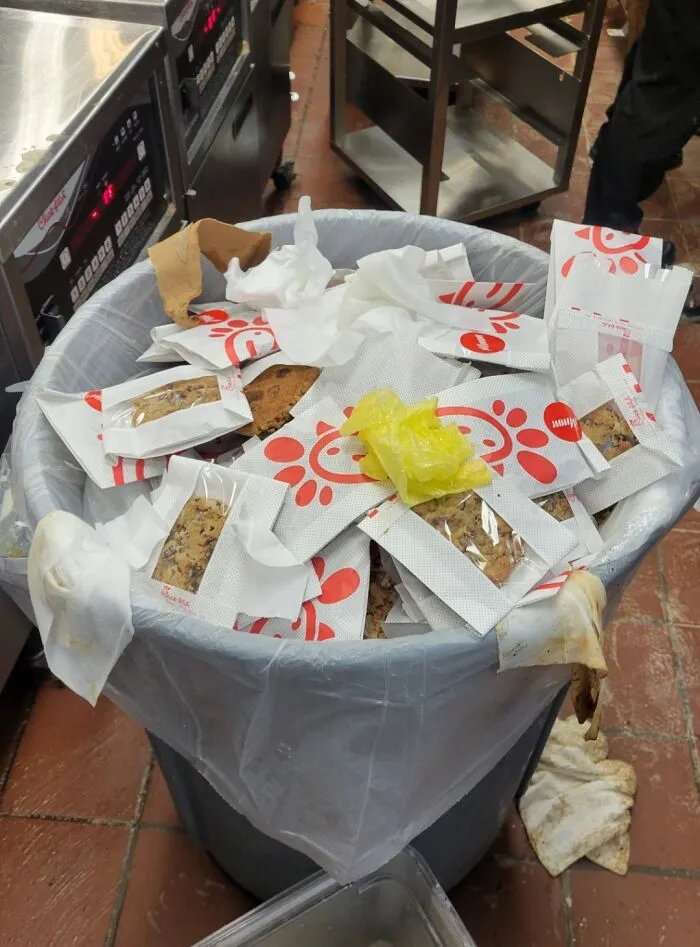 The Manager Would Throw Away Cookies Every Saturday Instead Of Giving Them To The Employees
