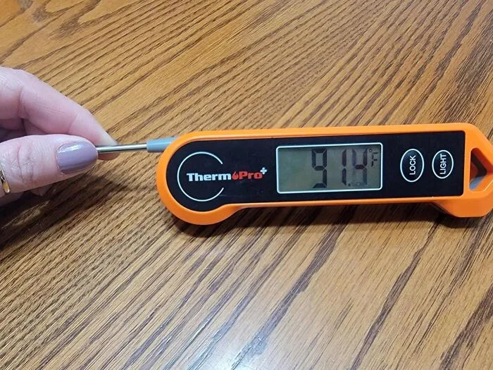 No More Pink-Meat Panic Or Well-Done Worries With This <a Style="Display:inline;" Href="Https://Www.amazon.com/Thermopro-Thermometer-Grilling-Waterproof-Ambidextrous/Dp/B07xxsyll8?ie=utf8&th=1&linkcode=ll1&tag=bpgazelle-20&linkid=326ebabf81a1fcff7e8ab9eeee57e2cd&language=en_us&ref_=as_li_ss_tl" Target="_blank"><span Style="Font: Inherit; Color: #d74b1f;"> Digital Meat Thermometer</Span> That's Like Having A Personal Grill Guru In Your Pocket - Because, Let's Face It, Nobody Likes A BBQ Faux Pas