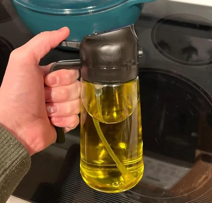 Greasing The Wheels Of Culinary Greatness Just Got A Whole Lot Easier With This <a Style="Display:inline;" Href="Https://Www.amazon.com/Yarramate-Dispenser-Sprayer-Cooking-Food-Grade/Dp/B0cp4xy9qc?ie=utf8&th=1&linkcode=ll1&tag=bpgazelle-20&linkid=847bd2d4ed8ddd46cbaa2f4554536dda&language=en_us&ref_=as_li_ss_tl" Target="_blank"><span Style="Font: Inherit; Color: #d74b1f;"> Olive Oil Sprayer</Span> That's Like A Fine Artist's Brush For Your Cooking
