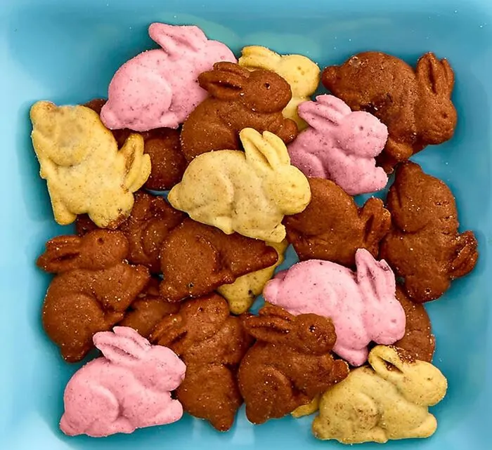 Treat Yourself To <a Style="Display:inline;" Href="Https://Www.amazon.com/Annies-Organic-Bunny-Grahams-Neapolitan/Dp/B086g5hqvl?pf_rd_p=c1dc14c5-Fe46-4a7a-Ba0c-4cbe477c6a83&pf_rd_r=jmgmgef86z9wnk7ec7hq&sr=1-12-5480a46a-A4a2-494b-9b8c-B3490f107714&th=1&linkcode=ll1&tag=bpbee-20&linkid=1bdc9a293052c5d5d29c23628c1ec533&language=en_us&ref_=as_li_ss_tl" Target="_blank"><span Style="Font: Inherit; Color: #d74b1f;"> Annie's Organic Bunny Grahams Snack </Span> And Make This Easter One To Hop For Joy About