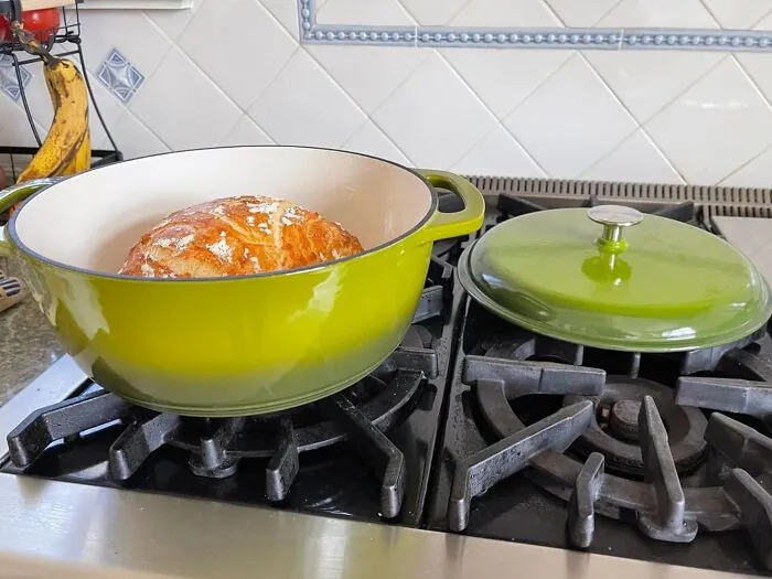 The<a Style="Display:inline;" Href="Https://Www.amazon.com/Amazon-Basics-Enameled-Handles-Heavy-Duty/Dp/B073q9wv8s?ie=utf8&th=1&linkcode=ll1&tag=bphamster-20&linkid=e814be548675f0535d9064159227ef35&language=en_us&ref_=as_li_ss_tl" Target="_blank"> <span Style="Font: Inherit; Color: #d74b1f;"> Cast Iron Dutch Oven </Span> Is The Ultimate Kitchen Multitasker - It's A Pot, A Pan, A Slow Cooker, And A Guaranteed Way To Impress Your Dinner Guests With Your (Fake) Cooking Skills
