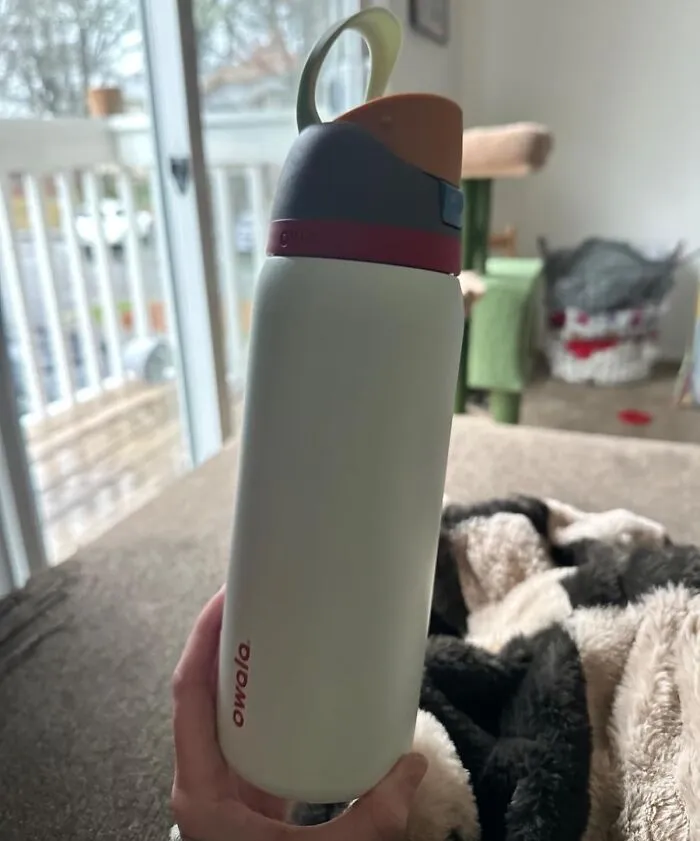 Hydration Just Got A Whole Lot Cooler With This <a Style="Display:inline;" Href="Https://Www.amazon.com/Owala-Freesip-Insulated-Stainless-BPA-Free/Dp/B0crcjy6yh?ie=utf8&th=1&linkcode=ll1&tag=bpgorilla-20&linkid=b2ef81a874860902fd2574a53d3e044c&language=en_us&ref_=as_li_ss_tl" Target="_blank"><span Style="Font: Inherit; Color: #d74b1f;"> Owala Insulated Stainless Steel Water Bottle</Span> - Ice-Cold Sips, Scorching Hot Brews, And Zero Condensation Drama