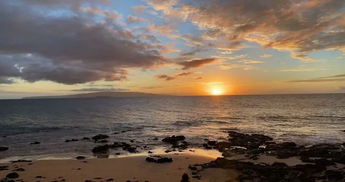 My Boss Declined My Vacation (After Having 4 Months Notice) To Hawaii To Propose To My Girlfriend Because They (Needed Me Badly) In The Office… Obviously Work/Life Balance Didn’t Mean Anything To Them. Anyways… Here’s My View (She Said Yes)